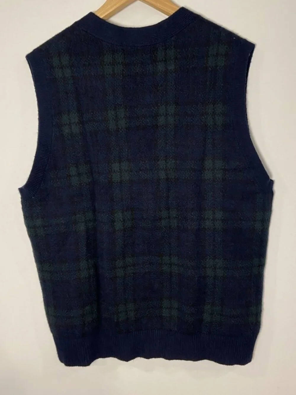 NWT Old Navy Sweater Vest Button Front Grandpa Preppy Navy Green Plaid M New
